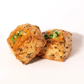 볶은 쪽파 치즈 스콘