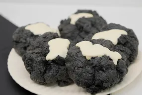 먹물 까망베르 스콘