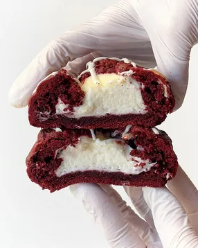 레드벨벳 우유 크림치즈 스콘