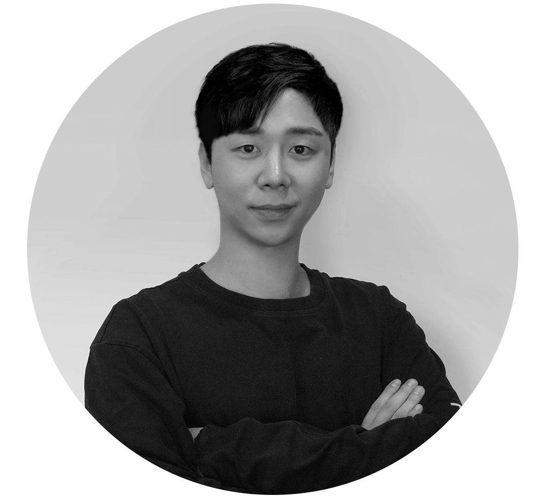 ImageSlide<b>안병훈 <span style="color:#31A8FF;">연출감독</span></b>