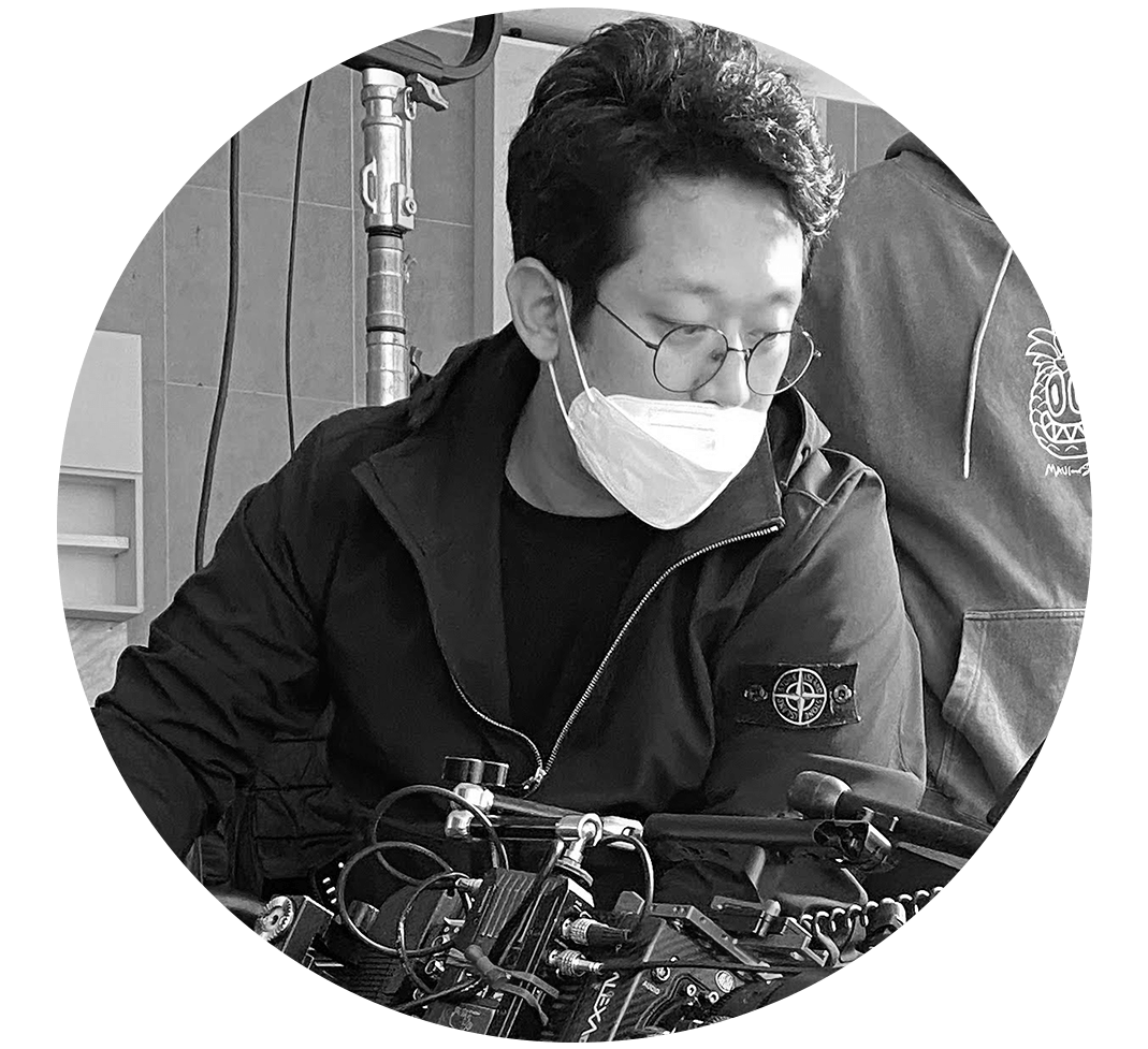 ImageSlide<b>이승민 <span style="color:#31A8FF;">촬영감독</span></b>