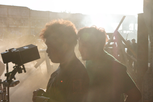 ImageSlide<div style="text-align: center"><b>대중이 원하는 MV를 파악하는 방법</b></div>