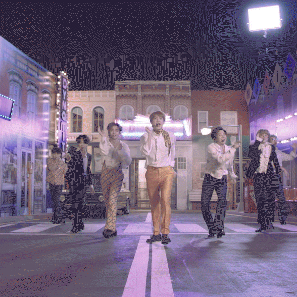 ImageSlide<center><b>방탄소년단(BTS)<br> ‘Dynamite’</center></b>