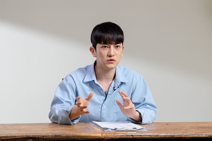 헤어디자이너 루이 클래스 구성