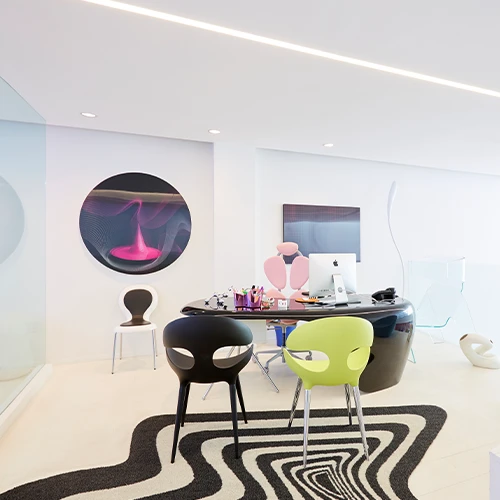 Coloso Karim Rashid Class Details