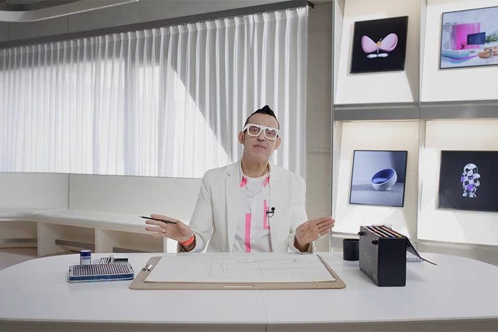 Coloso Karim Rashid  Introduction