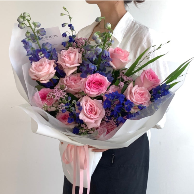 ImageSlide<span style="font-size: 14px; font-weight: 500; color: #9EB800;">  06 스파이럴 응용 </span><br><b> 풍성한 포장의 꽃다발 </b>