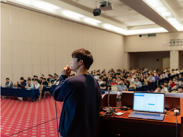 ImageSlide<span style="color: #fff;">2019년, ”개인앱 수익, Firebase를 만나 최대 2배로 늘었습니다” 발표 </span>
