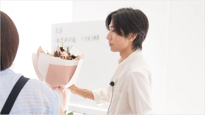 curriculum-flowerdesigner-nakajima-jp-section05.webp