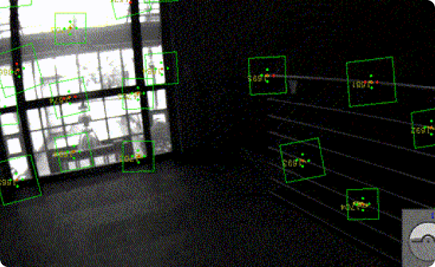 ImageSlide<span style="font-size:16px; font-weight: 700;">Direct Tracking</span>  <span style="display: block; height: 4px;"></span>  <span style="font-size:16px; color: rgba(0, 0, 0, 0.8);">Local Feature 패치의 변화를 기준으로 카메라의 이동량을 추론하는 방법을 학습합니다. </span>