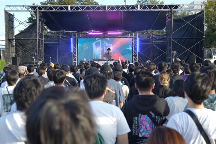 Coloso 音楽プロデューサー Capchii