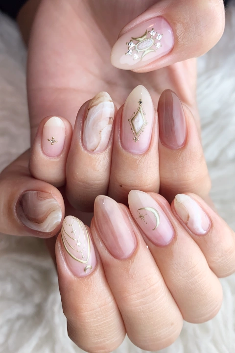Coloso ネイリスト manami