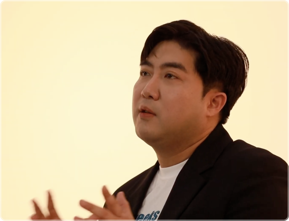 ImageSlide<b>서기석 CMO</b>