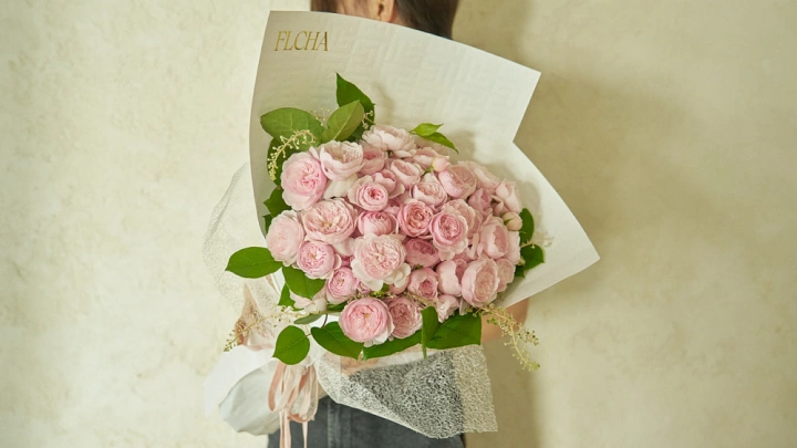 curriculum-flowerdesigner-chaseonbin-section03-2.webp