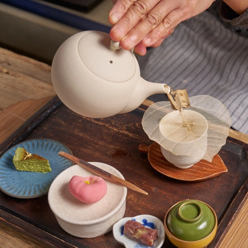 <p>차의 향과 온도, 시간을 조합하는 추출 컨트롤 테크닉</p>