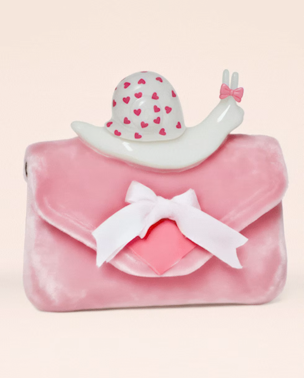 ImageSlide<center><b>Girlish & Kitsch</b></center>