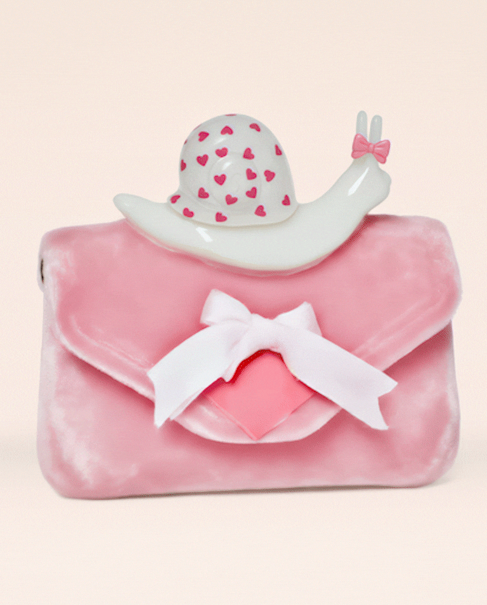 ImageSlide<center><b>Girlish & Kitsch</b></center>