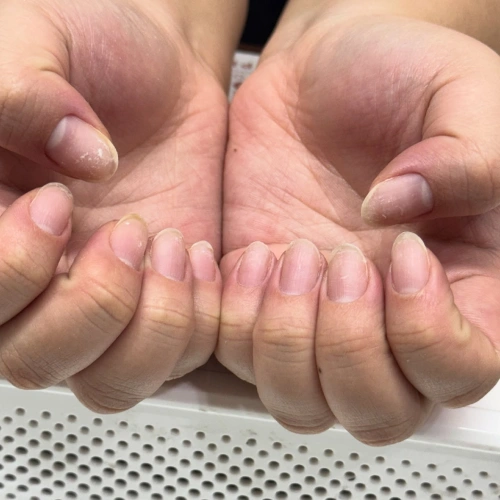 <p>파우더 아트의 요철과 까짐을 줄이는 표면 정리 스킬</p>