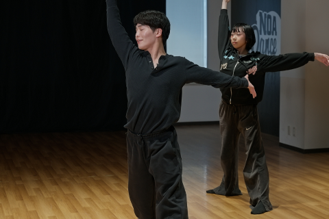 <p>身体の可動域とラインの意識</p>