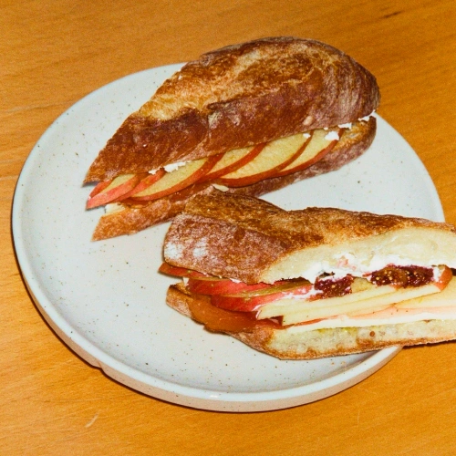 밀 카페, 바통 강의예제
