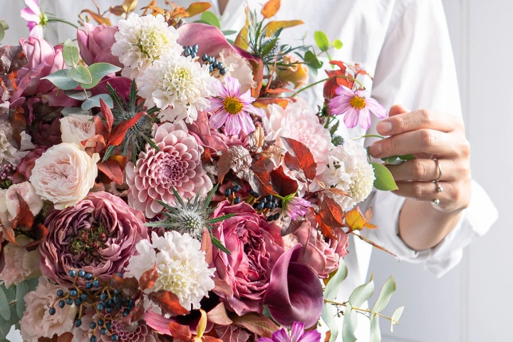 <p><strong>How to Create Floral Designs in Your Own Style</strong></p>