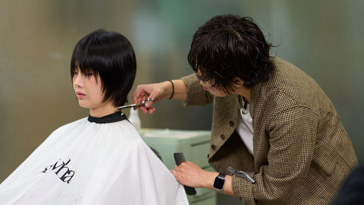 curriculum-hairdesigner-hwa-01-2.webp