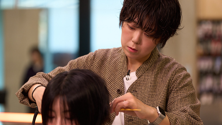 curriculum-hairdesigner-hwa-03-2.webp