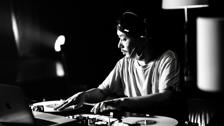 curriculum-dj-kentaro-jp-01.webp