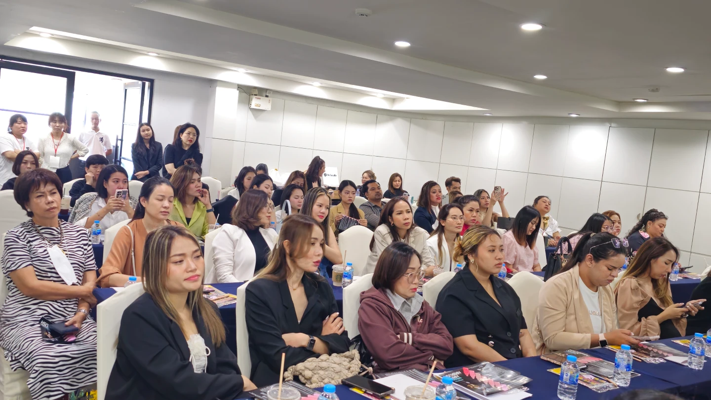 curriculum-nailartist-parkmijeong-01-3.webp