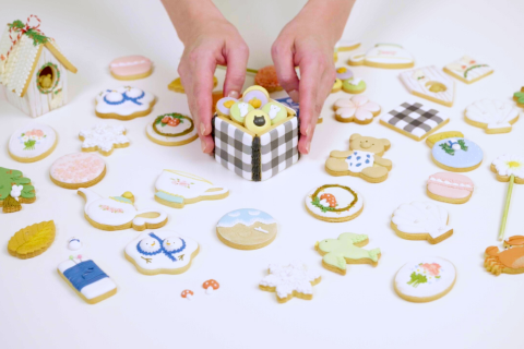 <p>ストーリー性のある作品づくりとデザイン構成    </p>