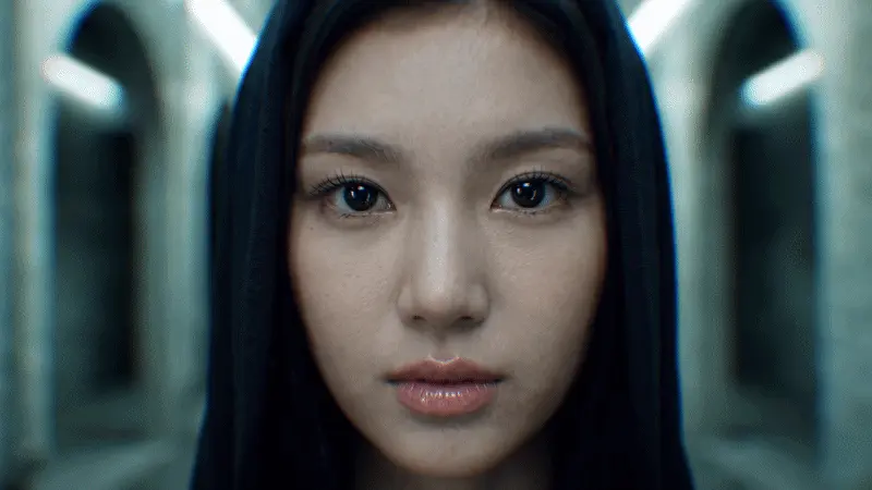 ImageSlide<b>시선을 사로잡는 인물의 응시</b>