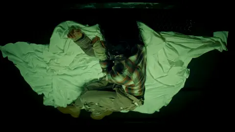 ImageSlide<div style="text-align:center;"><b>ILHOON Lullaby MV 3D VFX</b></div>
