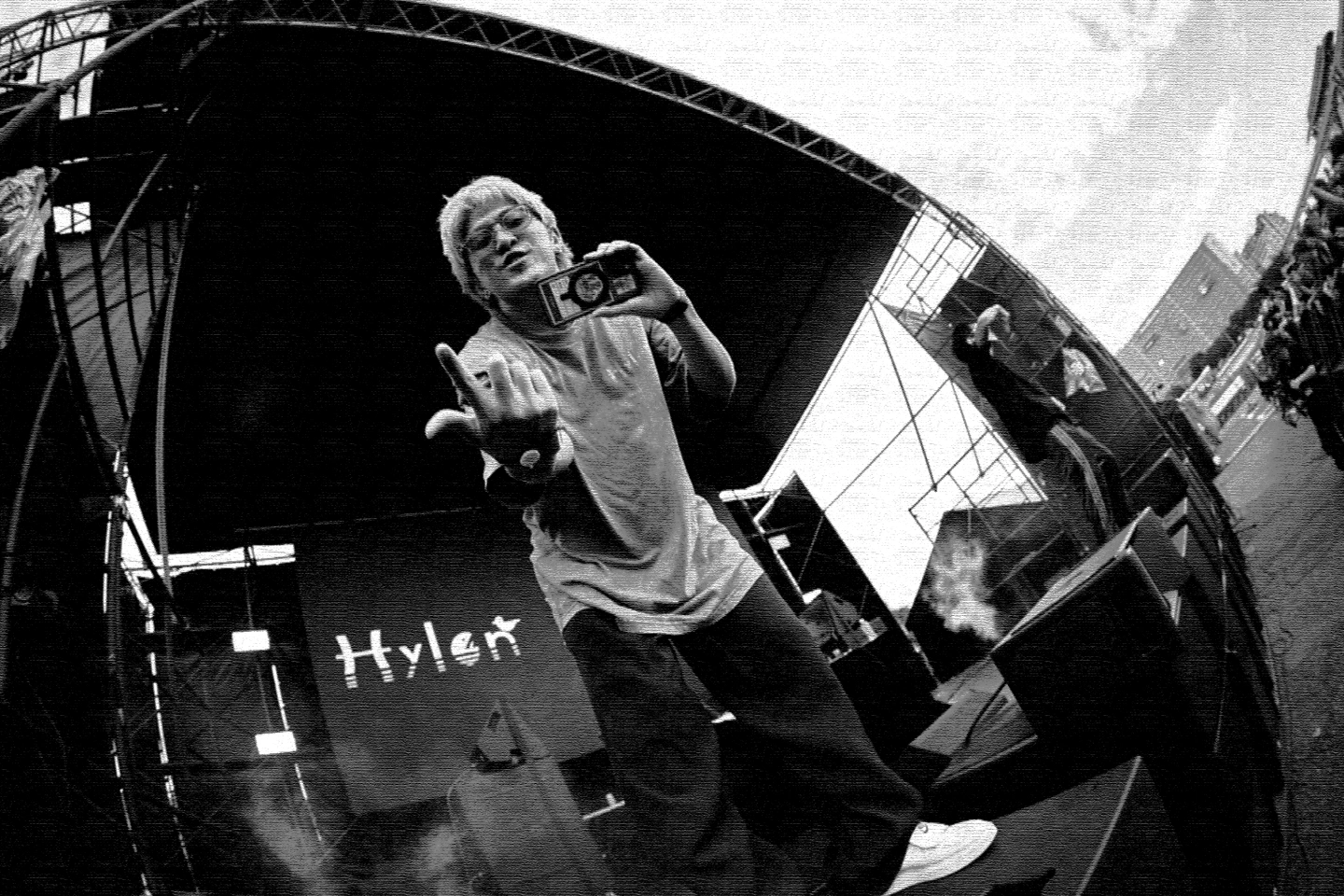 <p><strong>完成楽曲を通して体系的に学ぶ制作全体</strong></p>