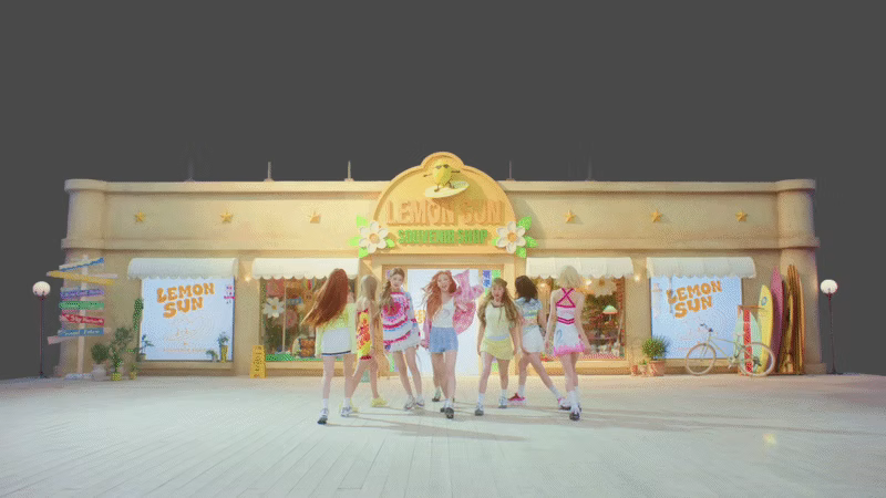 ImageSlide<b>▲ Hearts2Hearts - Lemon Tang MV AI VFX</b><br> <span style = "font-size:12px; "> ℗ SM ENTERTAINMENT Co,. Ltd. All Rights Reserved. </span>