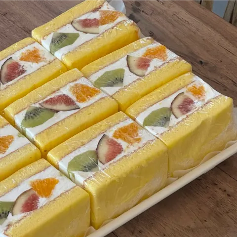 밀숲과자점 대표, 권민영